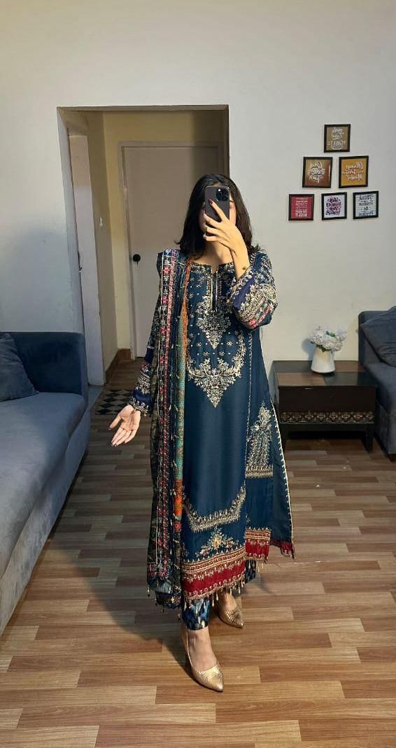 MARIA B – Chiffon Embroidered 3-Piece Suit (BLUE)