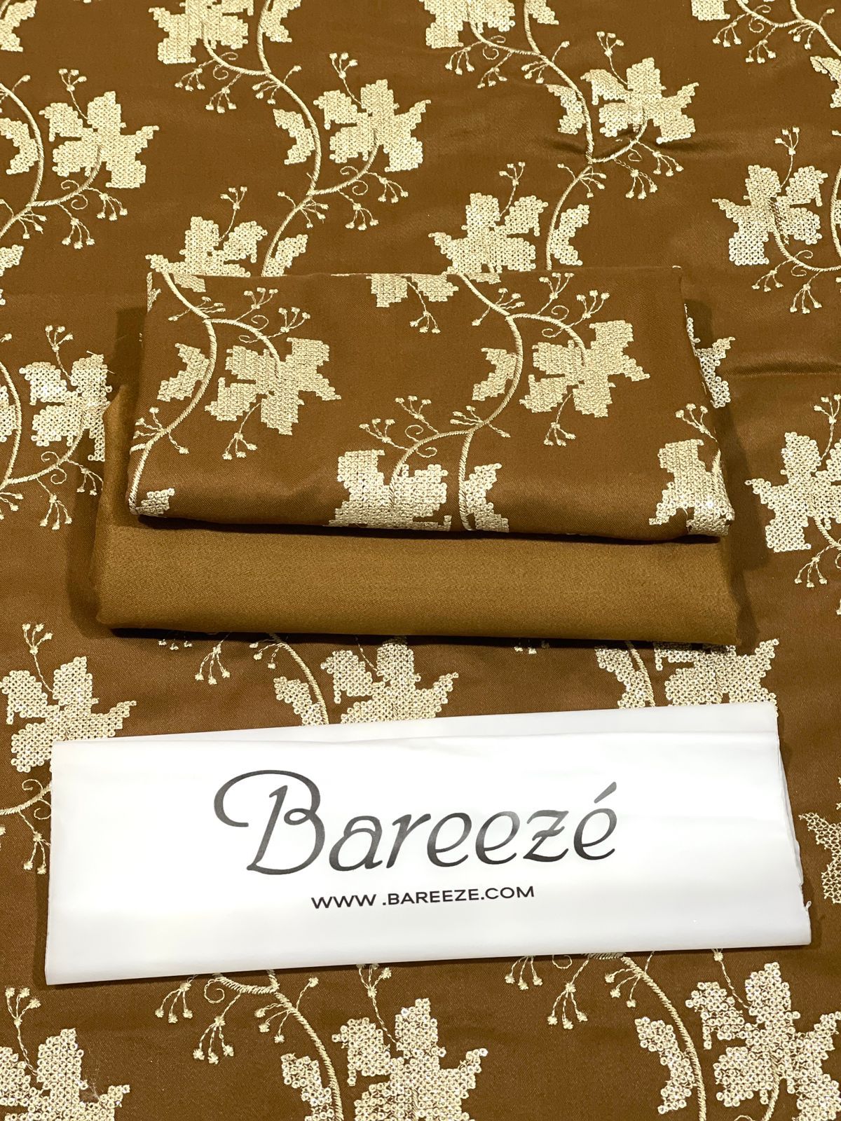 BAREEZE DHANAK EMBROIDERED COLLECTION (Article 9)